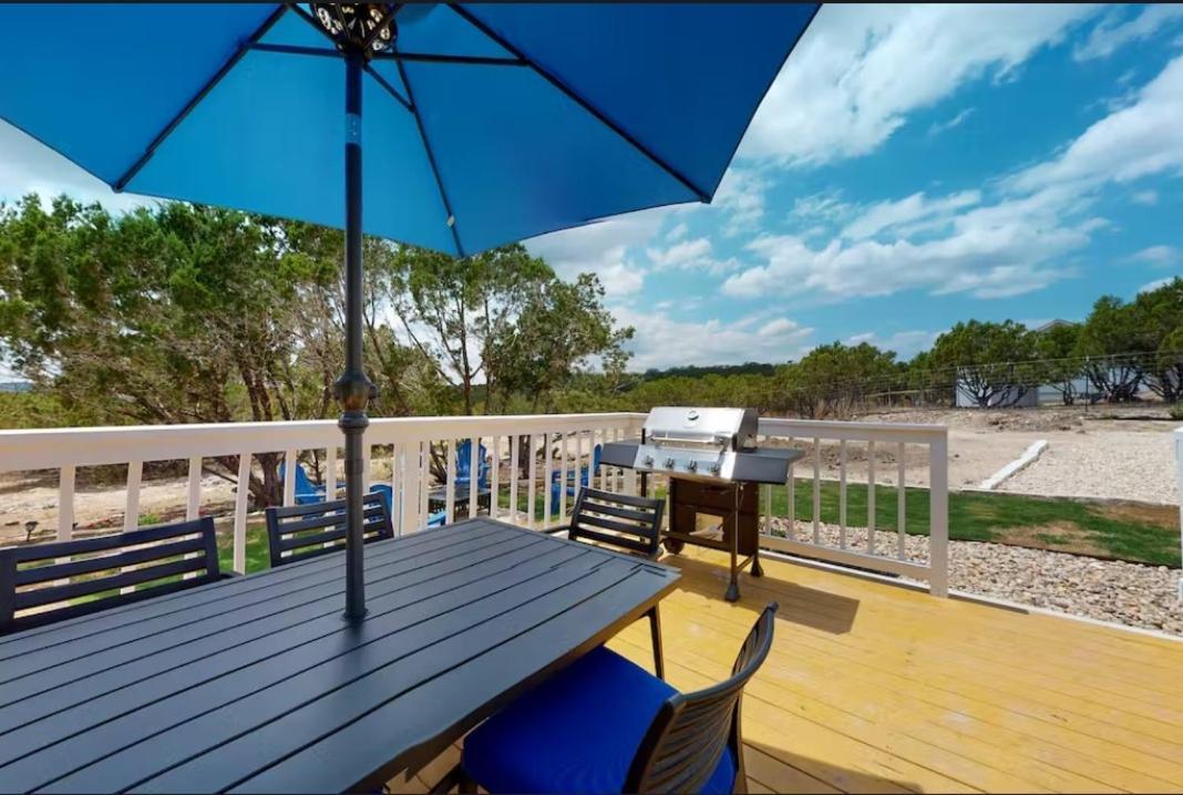 מלון קרוויל Blue Oasis In The Hill Country מראה חיצוני תמונה